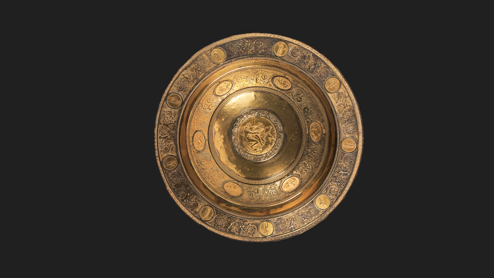 Jardineira. França, século XIX (pormenor). Bronze, cobre, lápis-lazúli. Museu Calouste Gulbenkian, inv. 615.