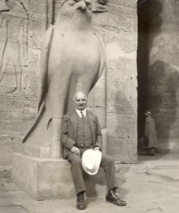 Calouste Gulbenkian - Egito, Templo Edfu, 1930