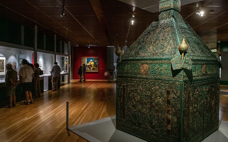 View of the exhibition The Rise of Islamic Art. 1869 — 1939 © Pedro Pina